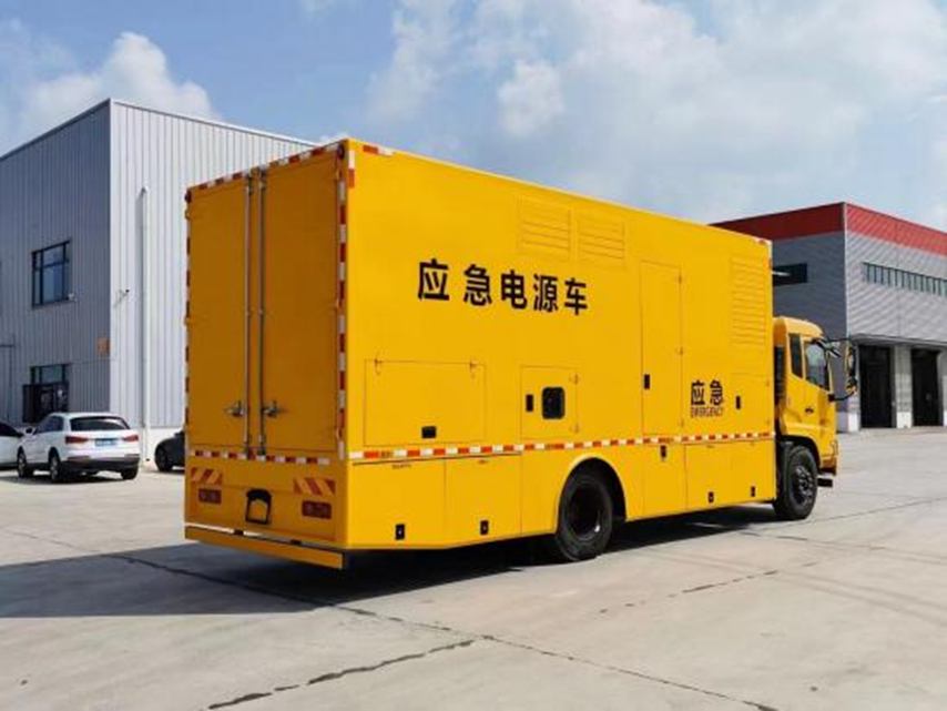 東風(fēng)天錦電源車400KW
