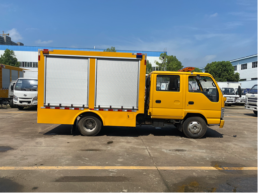 五十鈴雙排藍(lán)牌1000方救險車