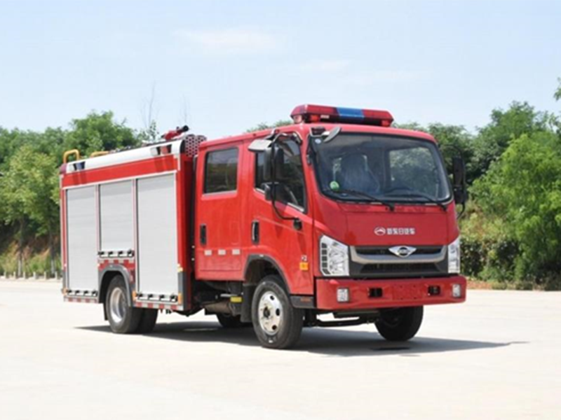 2.5噸  國(guó)六 福田水罐消防車  內(nèi)藏罐